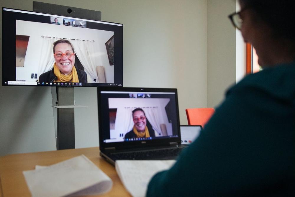 Martine Labbé, del equipo Inocs en videoconferencia, en el centro Inria de la Université de Lille